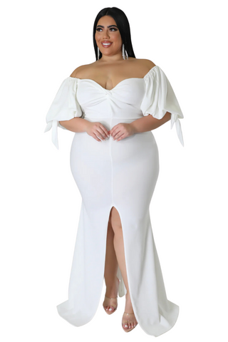 Final Sale Plus Size Puffy Sleeve Gown with Front Slit in Ivory