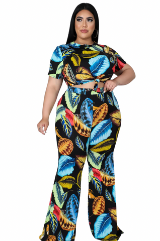 Final Sale Plus Size 2pc (Knotted Top & Palazzo Pants) Set in Black Palm Print