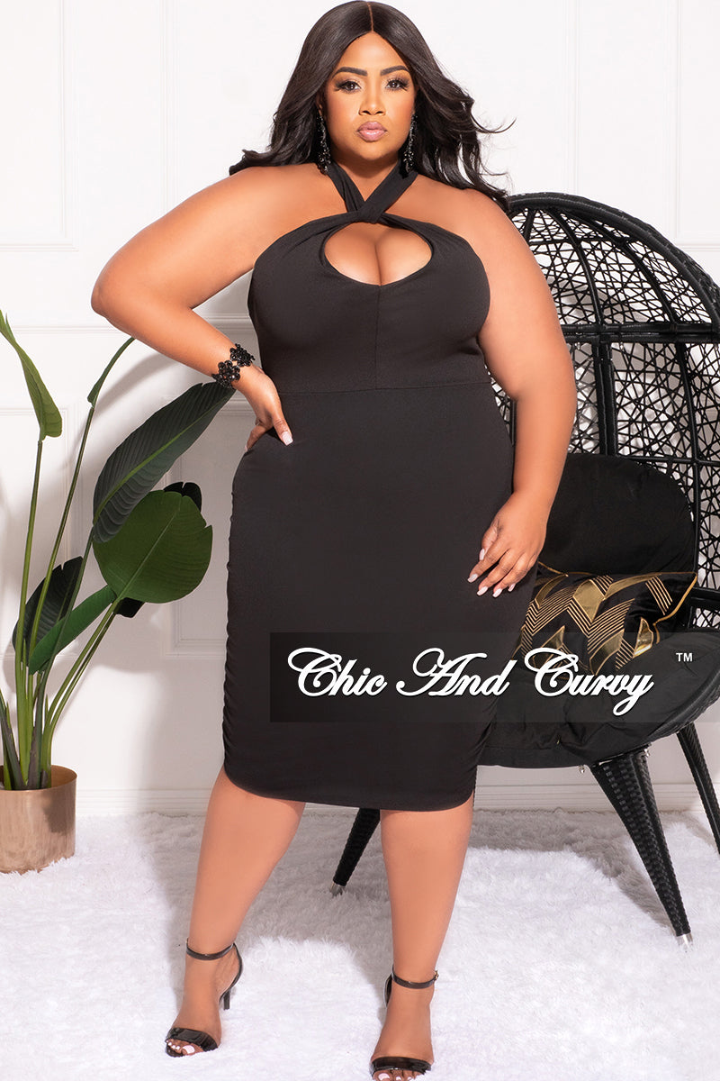 Final Sale Plus Size Front Keyhole Halter Racer Back Ruched BodyCon Dress in Black