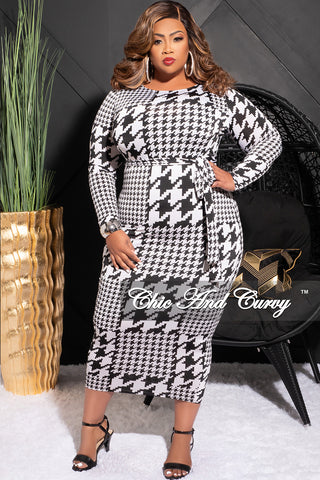 Final Sale Plus Size Midi BodyCon Dress with Waist in Black & White Houndstooth Print