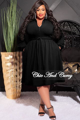 Final Sale Plus Size Zip Up Baby Doll Dress with Waist Tie in Black'