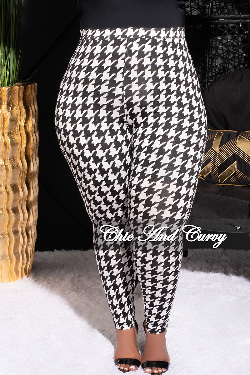 Final Sale Plus Size Leggings in Houndstooth Print