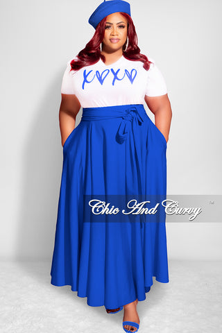 Final Sale Plus Size  Oversized Short Sleeve "XOXO" Graphic T-Shirt in White and Royal Blue