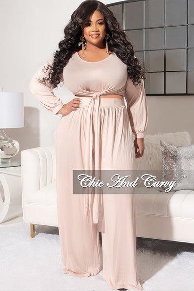 Final Sale Plus Size 2-Piece Long Sleeve Shirt and Leggings Set in Black