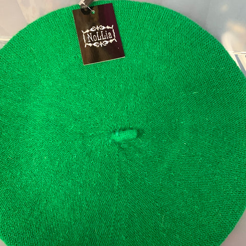 Final Sale Beret Hat in Emerald Green
