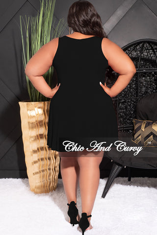 Final Sale Plus Size Sleeveless Dress in Black