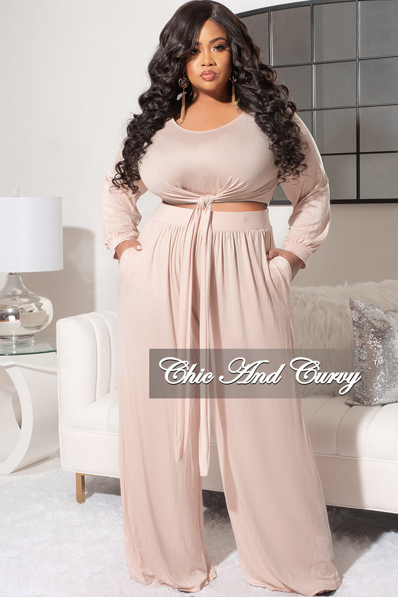 New Plus Size 2-Piece (Knotted Top & Palazzo Pants) Set in Pink/Blue – Chic  And Curvy