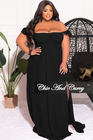 Final Sale Plus Size Off the Shoulder Smocked Maxi Dress in Black