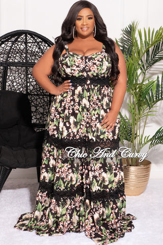Final Sale Plus Size Sleeveless Lace Trim Tiered Maxi Dress in Green and Black Floral Print