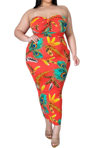 Final Sale Plus Size Strapless BodyCon Dress in Red Feather Print