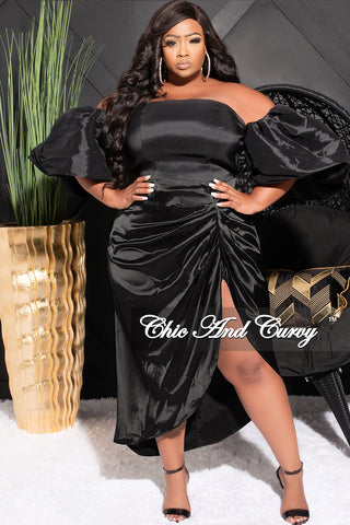 Final Sale Plus Size Satin Ruched Skirt in Black