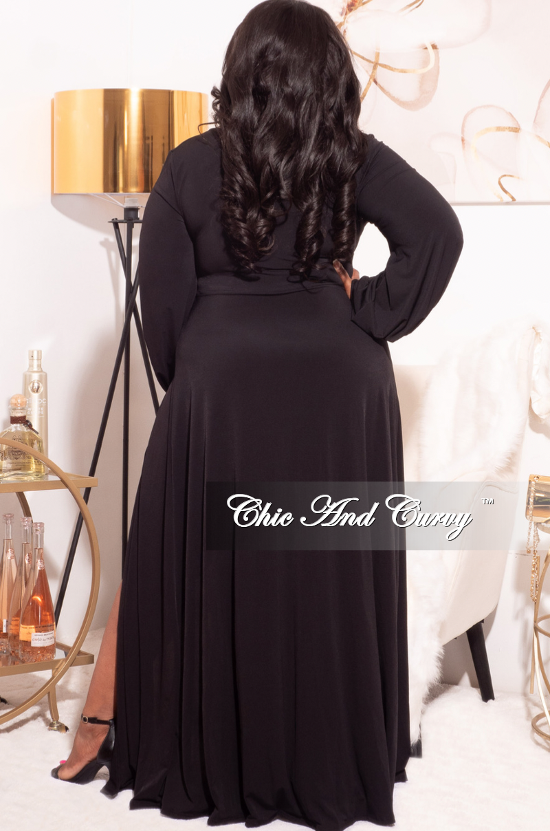 Final Sale Plus Size Ruched Maxi Dress with Double Slits in Black - 2X 14/16 Final Sale Plus Size Ruched Maxi Dress with Double Slits in Black - 2X 14/16