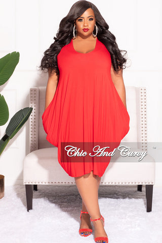 Final Sale Plus Size Sleeveless Bubble Dress in Red