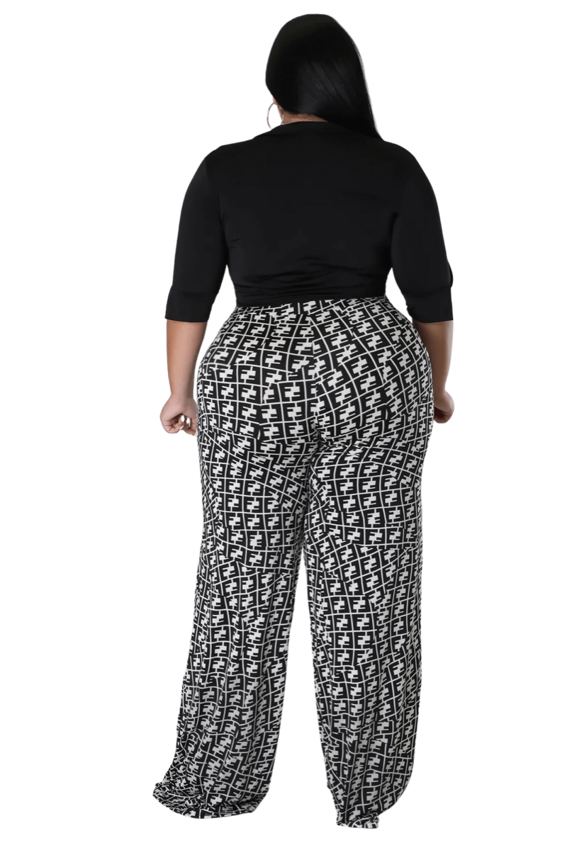 Final Sale Plus Size 2pc Long Sleeve Faux Wrap Collar Black Crop Tie Top and Pants in Black & White Maze Print