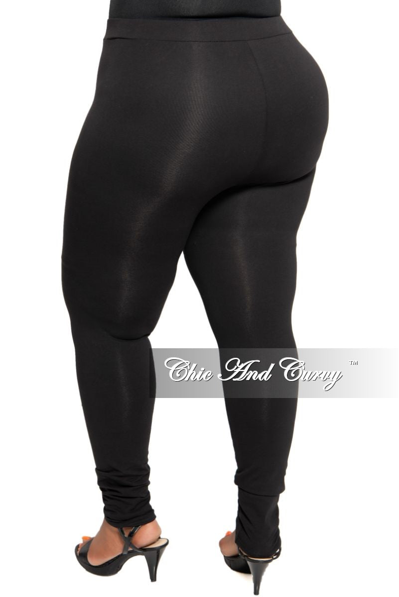 Final Sale Plus Size Thick Leggings in Black  Plus size leggings, Thick  leggings, Chic and curvy
